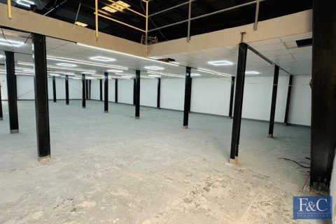 635m² Warehouse in Al Quoz Industrial Area, UAE No. 153833 11