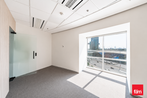 Office de 210.9m² en Sheikh Zayed Road, UAE No. 160623 7