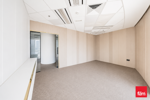 Office de 210.9m² en Sheikh Zayed Road, UAE No. 160623 8