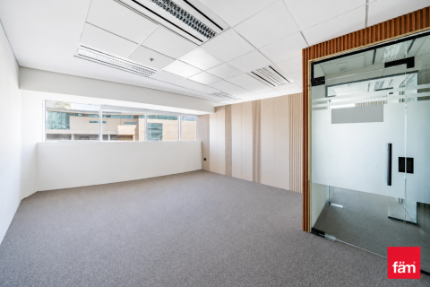 Office de 210.9m² en Sheikh Zayed Road, UAE No. 160623 15
