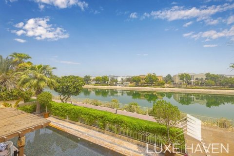 6 bedrooms Villa in Meadows, UAE No. 10637 4