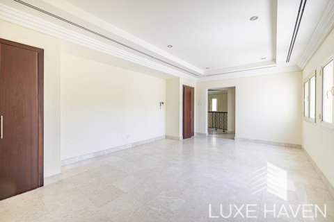 6 bedrooms Villa in Meadows, UAE No. 10637 16
