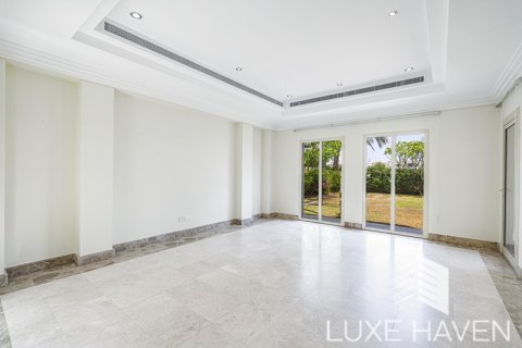 6 bedrooms Villa in Meadows, UAE No. 10637 8