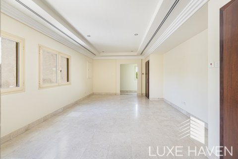 6 bedrooms Villa in Meadows, UAE No. 10637 15