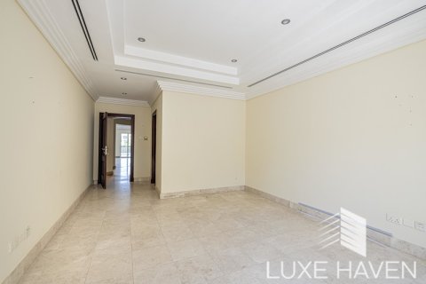 6 bedrooms Villa in Meadows, UAE No. 10637 19