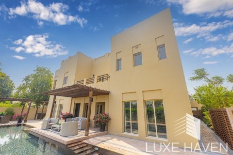 6 bedrooms Villa in Meadows, UAE No. 10637 3