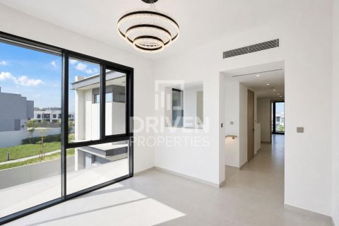 Villa de 5 dormitorios en Jebel Ali, UAE No. 223139 14