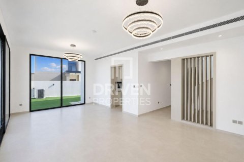 Villa de 5 dormitorios en Jebel Ali, UAE No. 223139