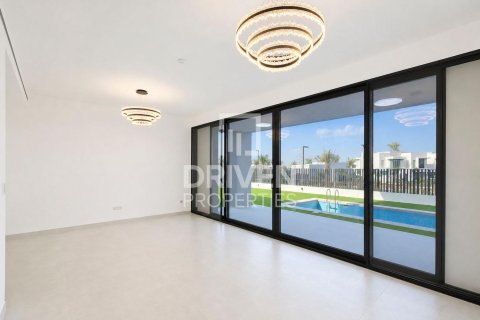 Villa de 5 dormitorios en Jebel Ali, UAE No. 223139 3