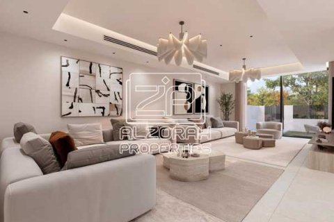 4 bedrooms Townhouse in Sharjah, UAE No. 205842 3