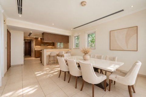 3 bedrooms Villa in Jumeirah Park, UAE No. 223481 10