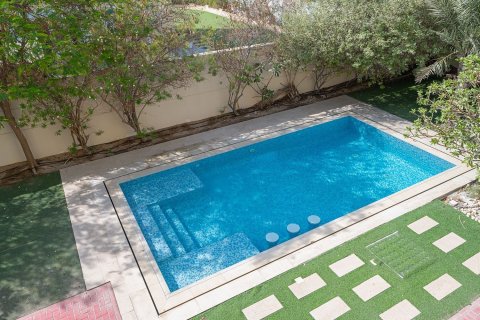 3 bedrooms Villa in Jumeirah Park, UAE No. 223481 20