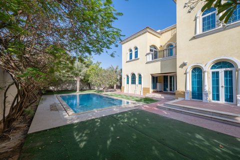 3 bedrooms Villa in Jumeirah Park, UAE No. 223481 4