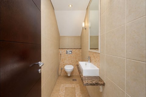 3 bedrooms Villa in Jumeirah Park, UAE No. 223481 8