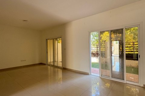 2 bedrooms Townhouse in Ras Al Khaimah, UAE No. 184058 4