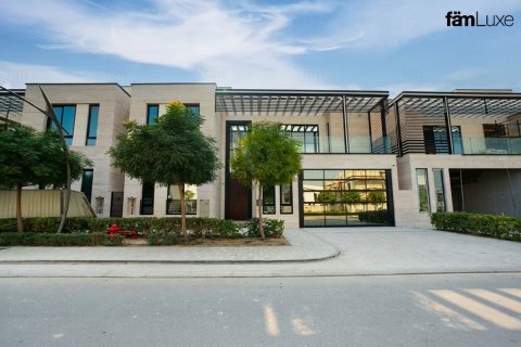 5 bedrooms Villa in Dubai, UAE No. 216094 6