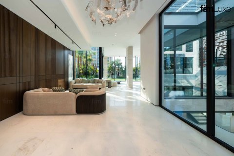 5 bedrooms Villa in Dubai, UAE No. 216094 17