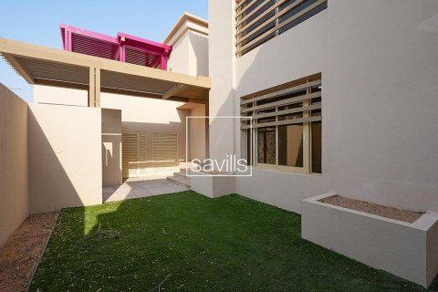 Villa de 5 dormitorios en Khalifa City, UAE No. 217433 20