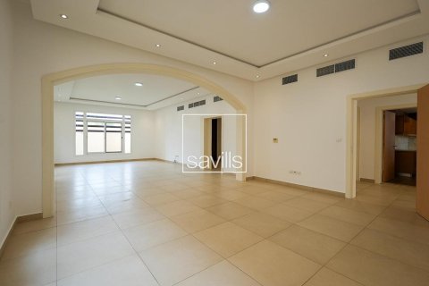 Villa de 5 dormitorios en Khalifa City, UAE No. 217433 5