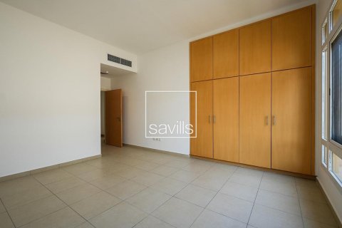 Villa de 5 dormitorios en Khalifa City, UAE No. 217433 11