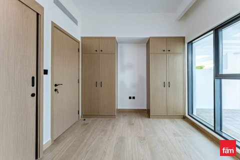 Townhouse de 4 dormitorios en Dubai, UAE No. 142723 9