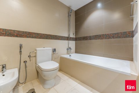 2 bedrooms Apartment in Culture Village, UAE No. 222396 12