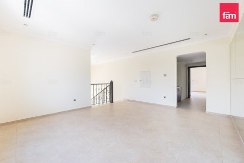 3 bedrooms Villa in Dubai, UAE No. 210933 11