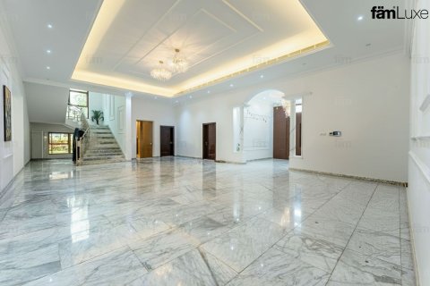 Вилла с 7 спальнями в Умм-аль-Шеиф, ОАЭ №149238 24