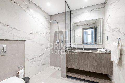 1 bedroom Apartment in Business Bay, UAE No. 218247 12