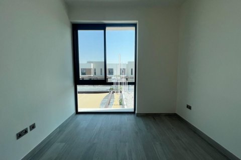 2 bedrooms Townhouse on the Yas Island, UAE No. 22013 3
