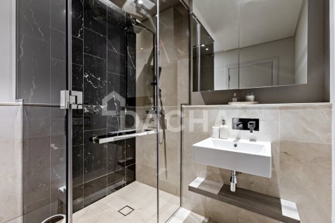 Apartment de 3 dormitorios en The Crescent, UAE No. 207828 19