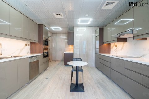 Квартира с 4 спальнями в Дубай Марина, ОАЭ №89008 9