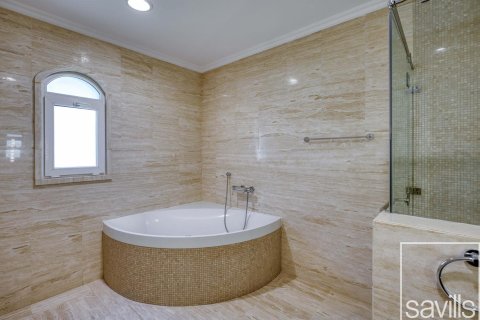 Villa de 4 dormitorios en Jumeirah Golf Estates, UAE No. 214009 12