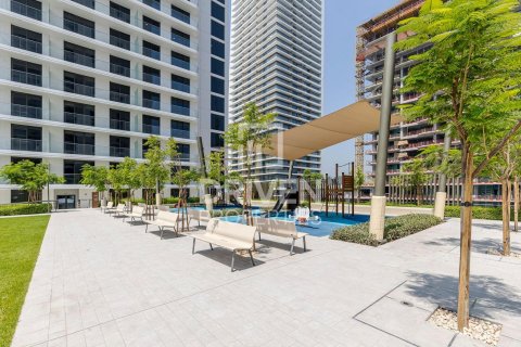 2 bedrooms Apartment in EMAAR Beachfront, UAE No. 212804 18