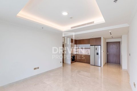 2 bedrooms Apartment in EMAAR Beachfront, UAE No. 212804 4