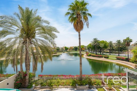 5 bedrooms Villa in Meadows, UAE No. 220759 26