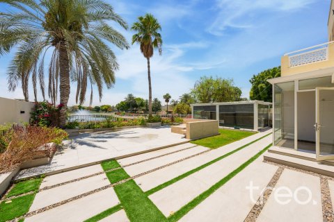 5 bedrooms Villa in Meadows, UAE No. 220759 9