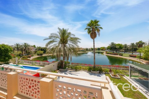 5 bedrooms Villa in Meadows, UAE No. 220759
