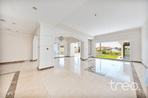 5 bedrooms Villa in Meadows, UAE No. 220759 4