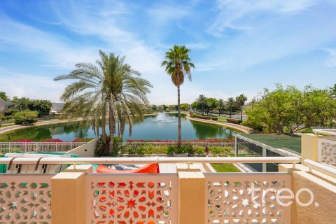 5 bedrooms Villa in Meadows, UAE No. 220759 17
