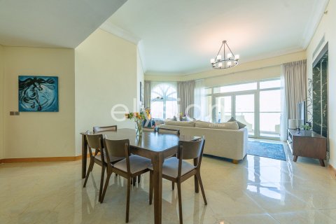 Appartement de 3 chambres à Shoreline Apartments, UAE No. 64938 12