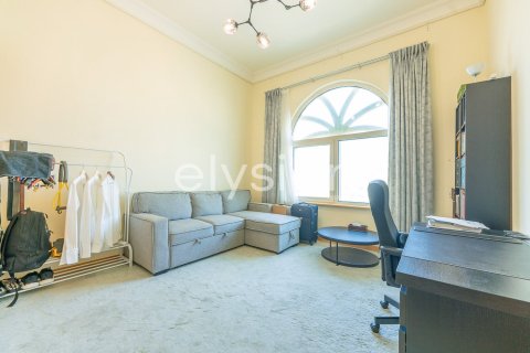 Appartement de 3 chambres à Shoreline Apartments, UAE No. 64938 7