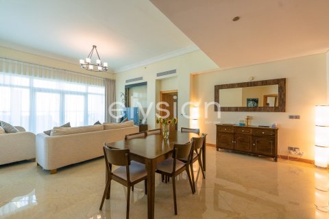 Appartement de 3 chambres à Shoreline Apartments, UAE No. 64938 10