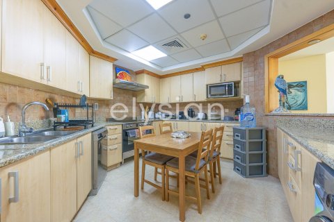 Appartement de 3 chambres à Shoreline Apartments, UAE No. 64938 11