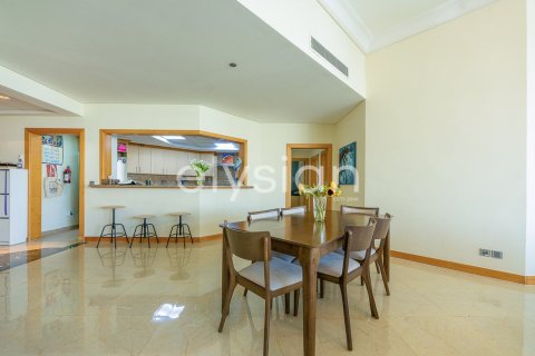 Appartement de 3 chambres à Shoreline Apartments, UAE No. 64938 13