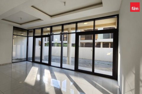 3 bedrooms Townhouse in Dubai, UAE No. 205102 3