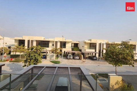 3 bedrooms Townhouse in Dubai, UAE No. 205102 12