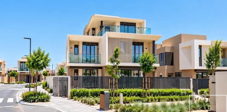 Villa de 5 dormitorios en Jebel Ali, UAE No. 220457