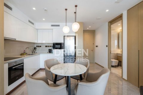 Квартира с 1 спальней в Address Harbour Point, ОАЭ №212901 8