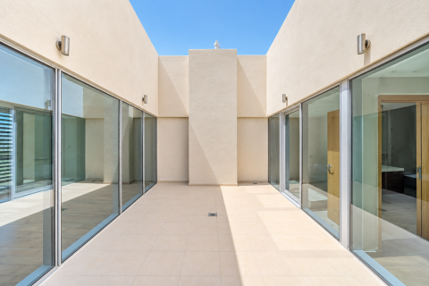 5 bedrooms Townhouse in Al Raha Beach, UAE No. 226459 14